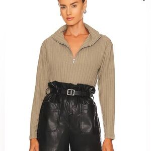 Chaser EUC Sz L Tan Ribbed Zip-Up Mock Neck